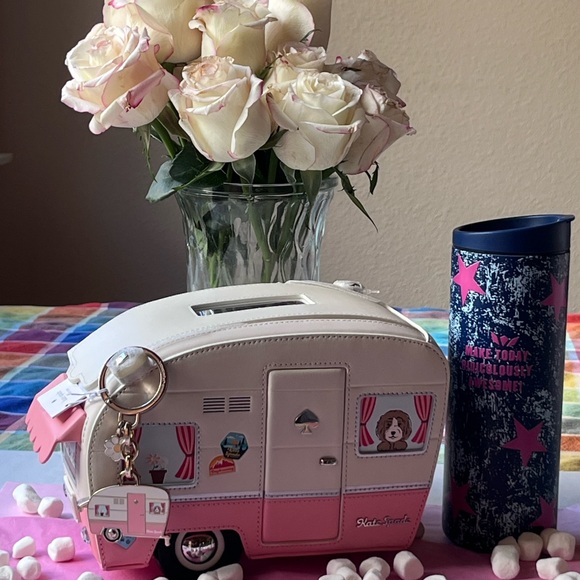 ⛺️🔥🏕️ KATE SPADE DAY TRIPPER CAMPER VAN CROSSBODY 🏕️🔥⛺️ NWT ⛺️🔥🏕️ - Picture 6 of 16